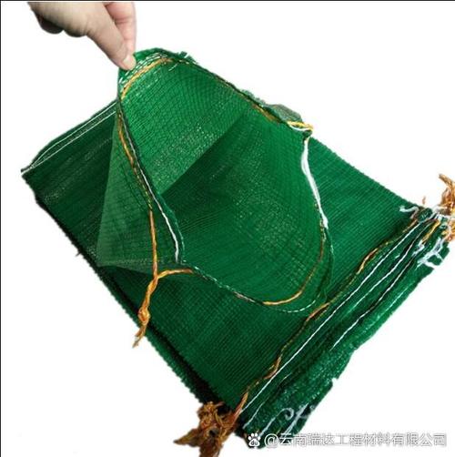 香格里拉市植生袋;施工简便,成本较低 与传统的边坡绿化方法相比,植生